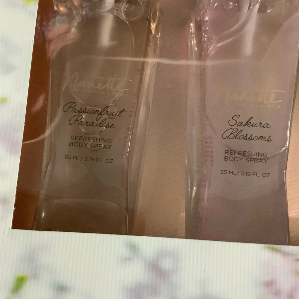 NANETTE‎ LEPORE MISTY LOVE BODY SPRAYS